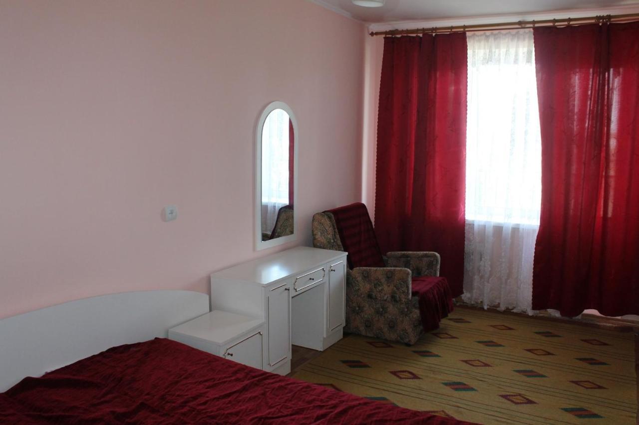 Kometa-2 Hotel Koblevo Rum bild